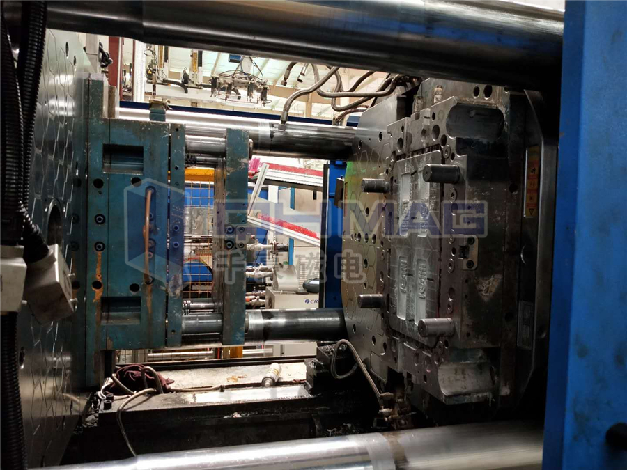 雙色注塑機(jī)快速換模系統(tǒng)