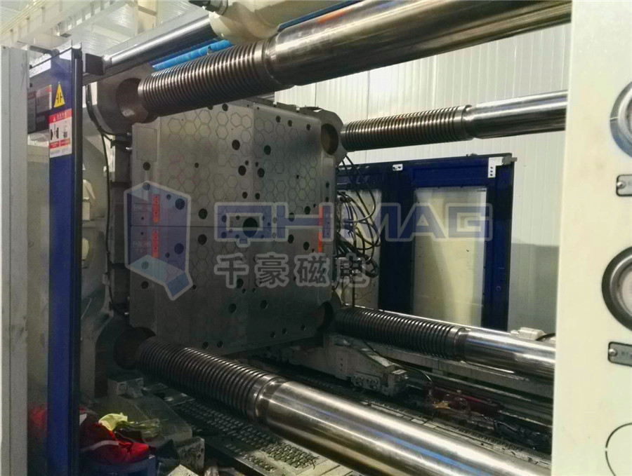 千豪磁電快速換模系統(tǒng),磁力模板在注塑機(jī)中的應(yīng)用案例（多圖）