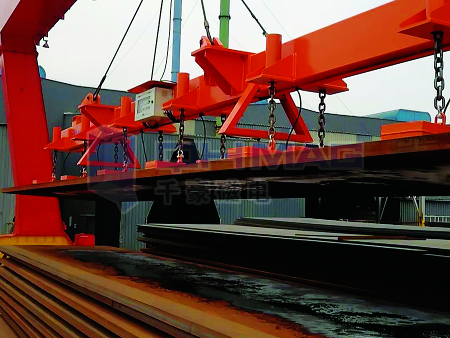 鋼板吊裝選千豪電永磁鐵準(zhǔn)沒錯！