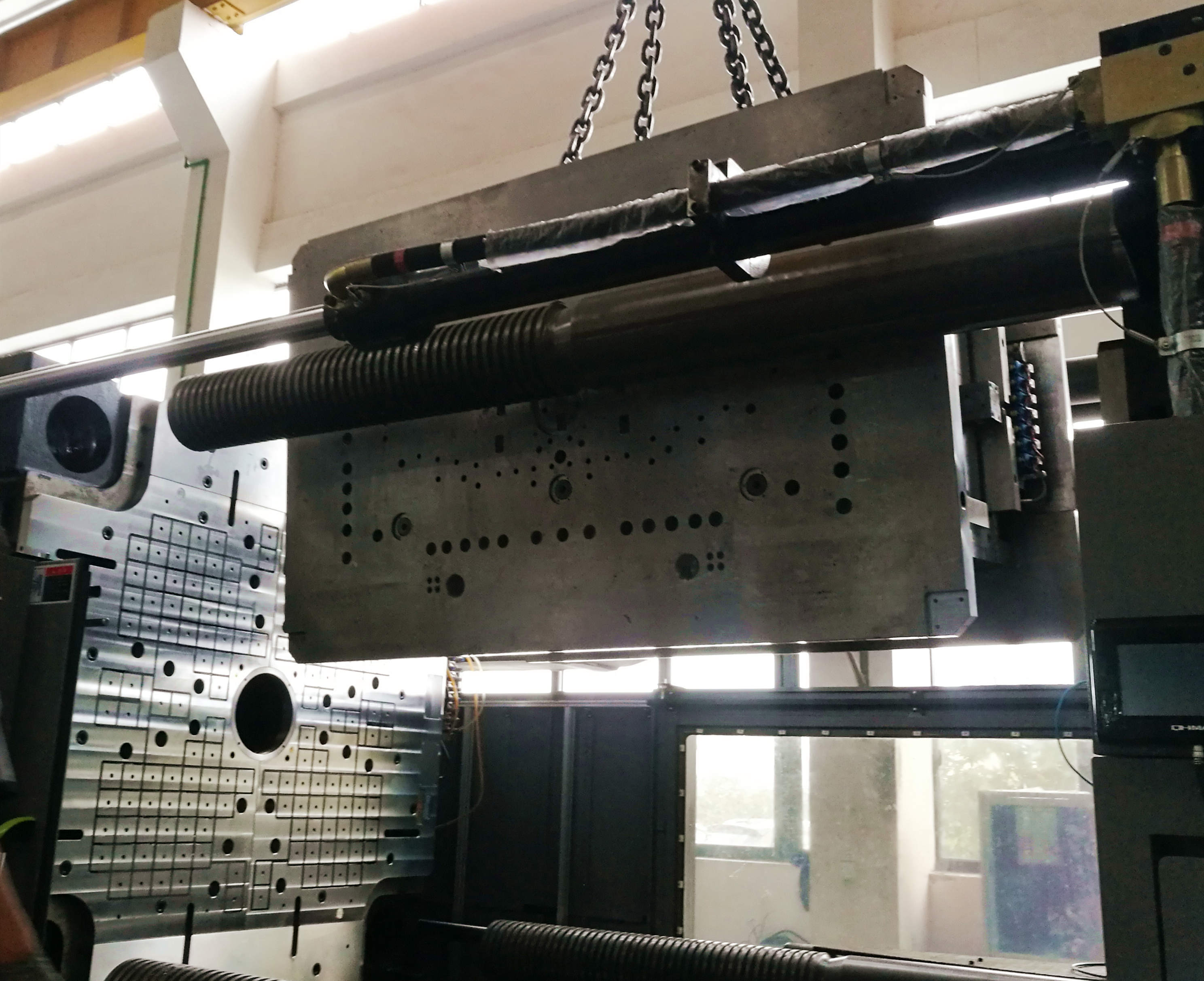 37mm磁力模板，打破注塑機(jī)模具限制