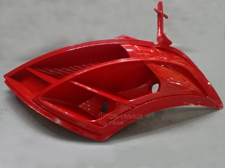 千豪分享：汽車燈模具的主要設(shè)計(jì)要點(diǎn)