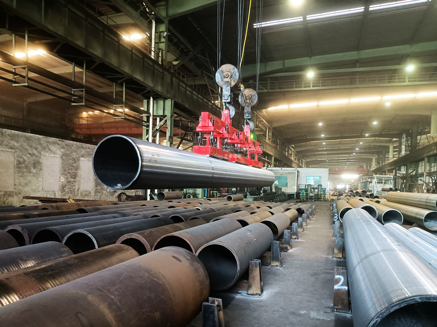 大型鋼管裝卸困難？電永磁吊具來幫忙?。ㄓ幸曨l）