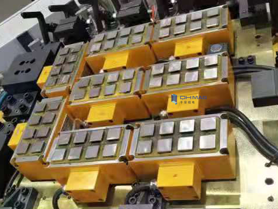  電永磁吸盤(pán)工裝夾具用于小型挖掘機(jī)油箱的焊接