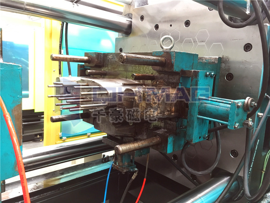 注塑機(jī)快速換模