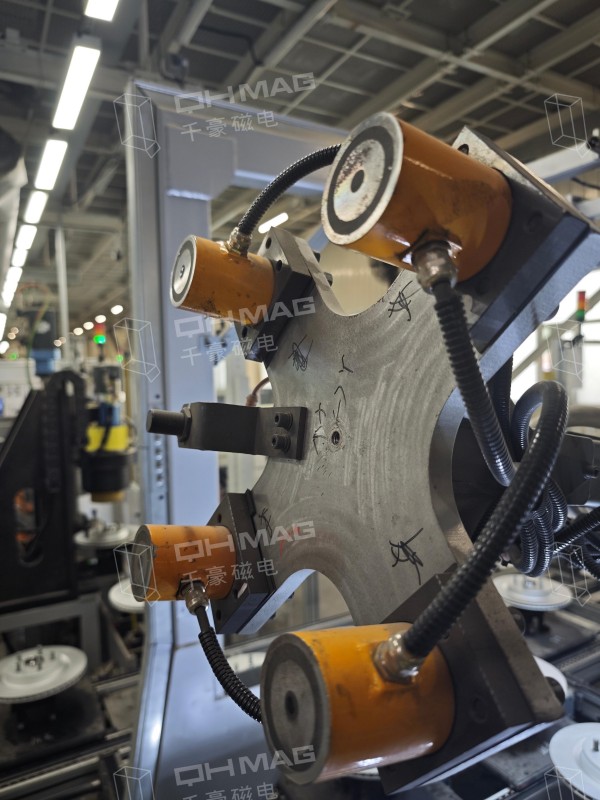 電永磁吸盤,注塑機(jī)快速換模,電永磁起重器